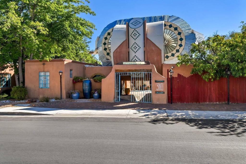 Casas de Suenos Old Town Historic Inn, an Ascend Collection Hotel — 1