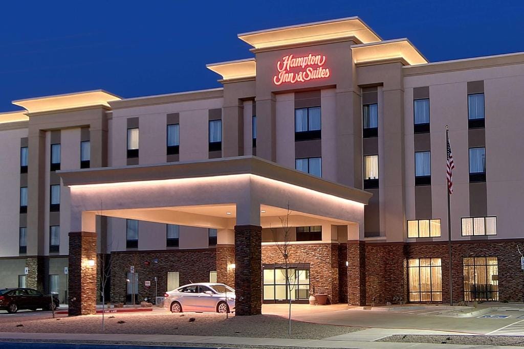 Hampton Inn & Suites Albuquerque Airport — 1