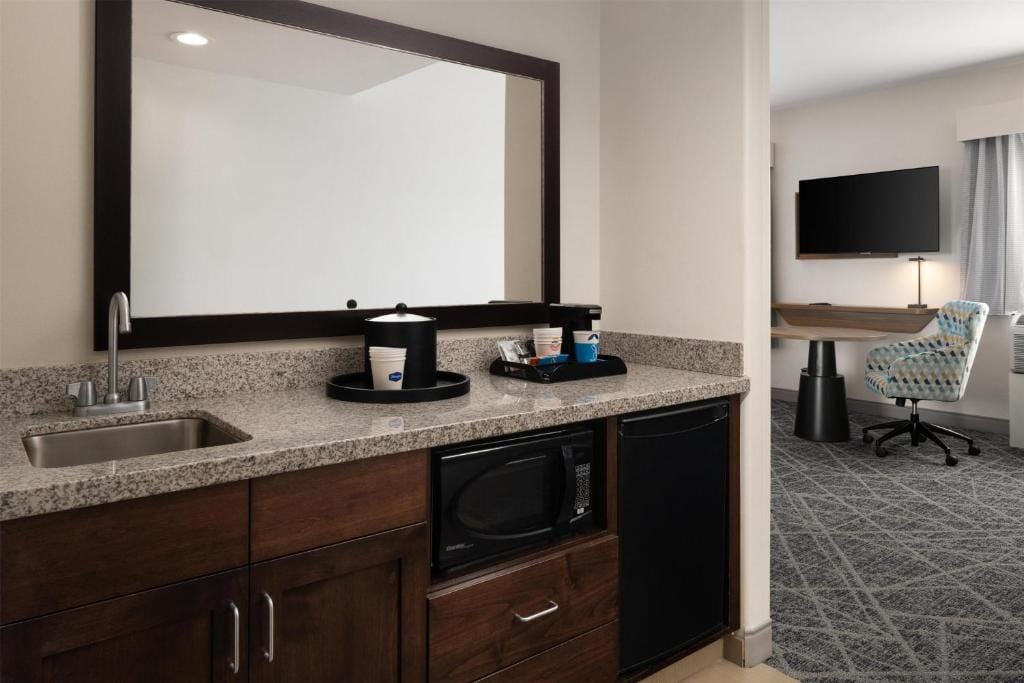 Hampton Inn & Suites Albuquerque North/I-25 — 3