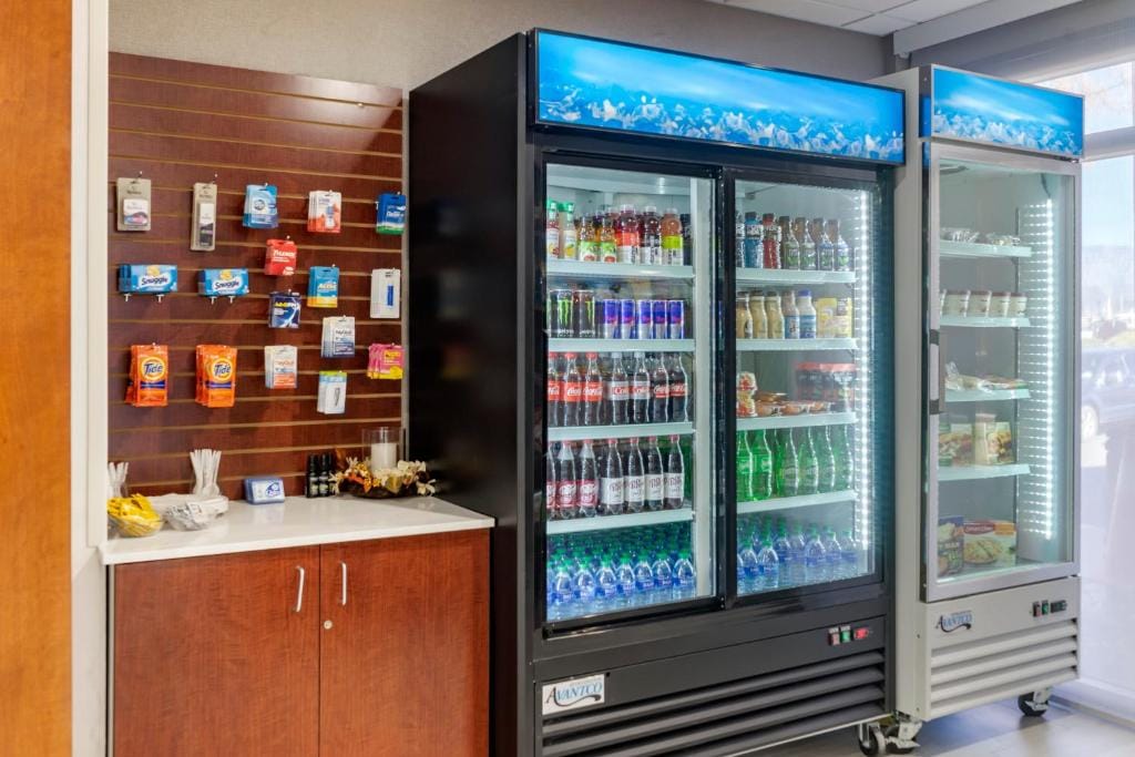 Holiday Inn Express Hotel & Suites Albuquerque Midtown by IHG — 5