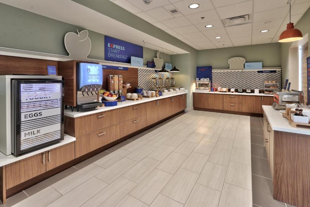 Holiday Inn Express & Suites - Albuquerque East by IHG — 5