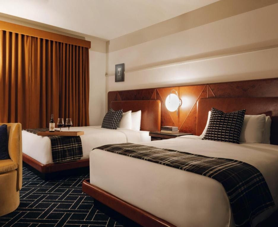 Caravan Court Hotel — 2