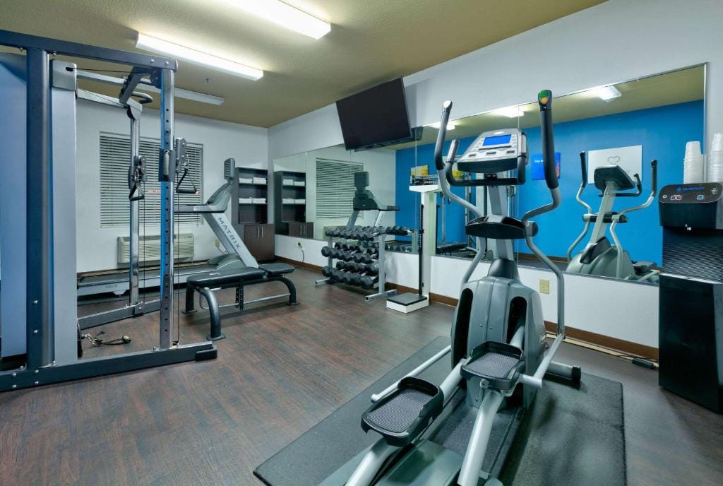 Comfort Suites Arlington - Entertainment District — 5