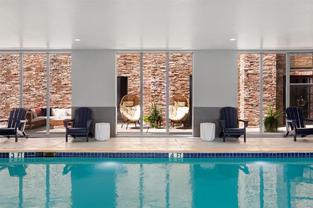 Hampton Inn & Suites Dallas-Arlington North-Entertainment District — 4