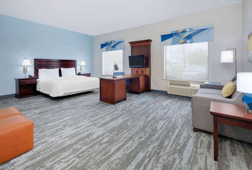 Hampton Inn & Suites Dallas-Arlington-South — 2