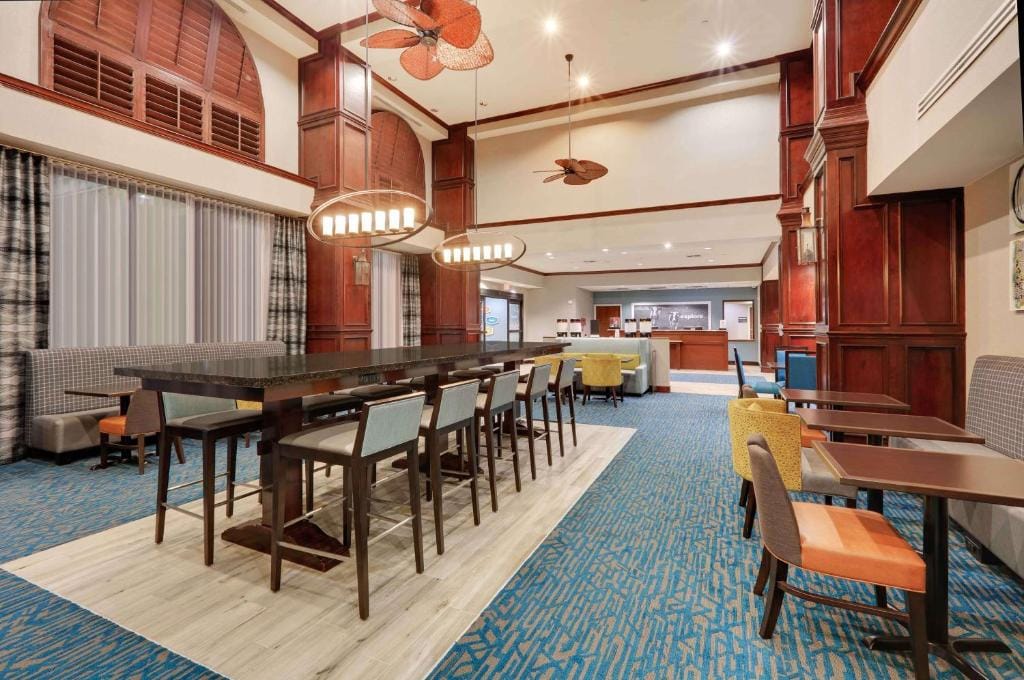 Hampton Inn & Suites Dallas-Arlington-South — 5