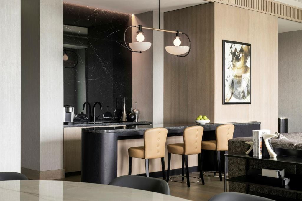 Loews Arlington Hotel — 5