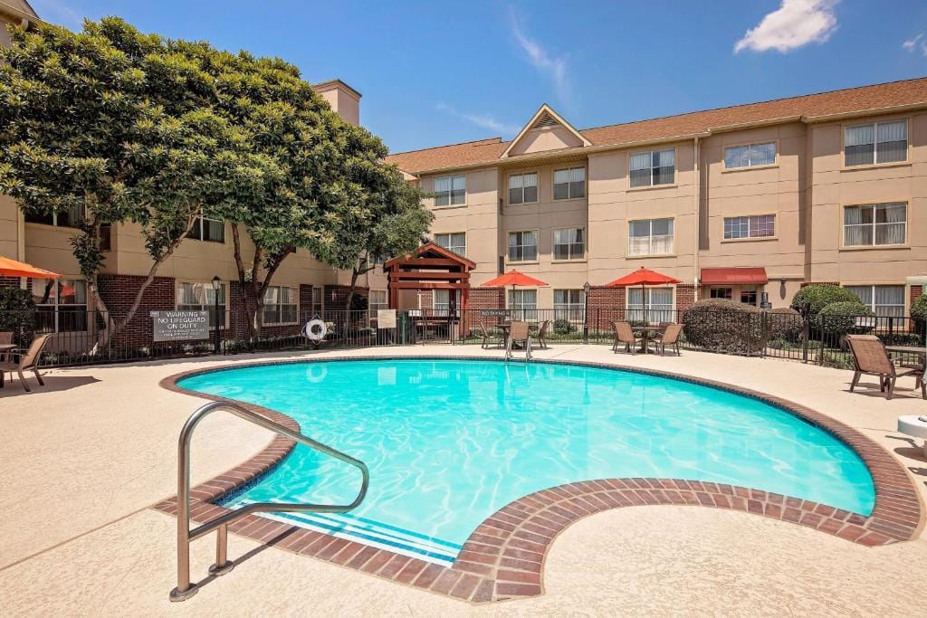 Residence Inn by Marriott Arlington