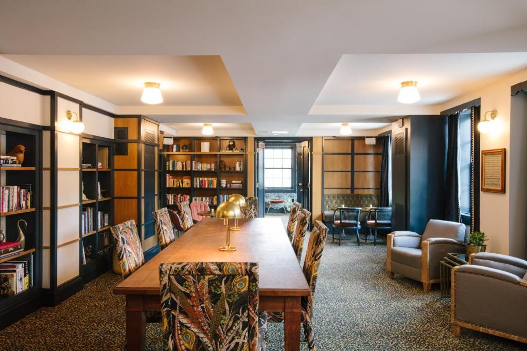 Hotel Clermont Atlanta, by Oliver — 4