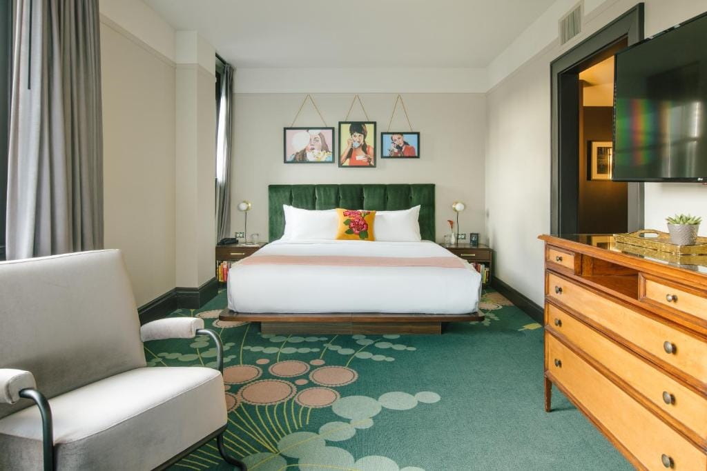 Hotel Clermont Atlanta, by Oliver — 5