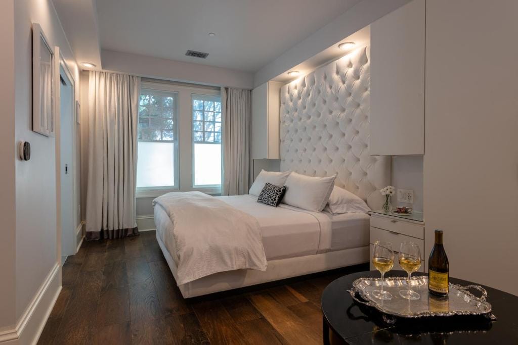 Stonehurst Place Bed & Breakfast — 2