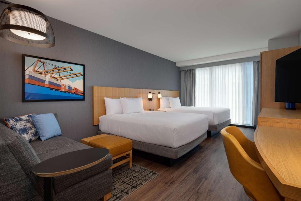 Hyatt Place Boston/Seaport District — 5