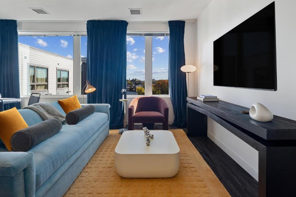 Hyatus Luxury Residences Boston South Bay Designer Collection — 1