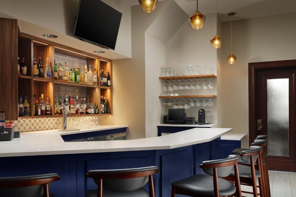 Marriott Vacation Club® at Custom House, Boston — 4