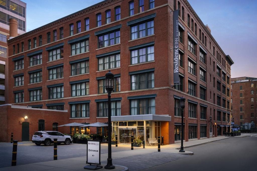 Residence Inn by Marriott Boston Downtown Seaport — 4