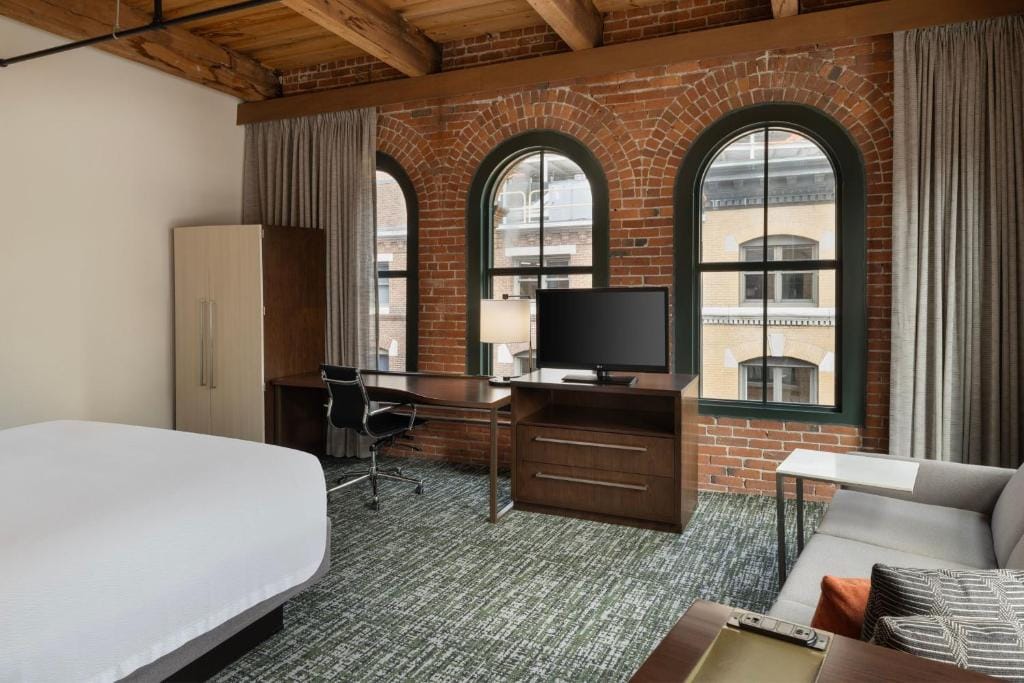 Residence Inn by Marriott Boston Downtown Seaport — 5
