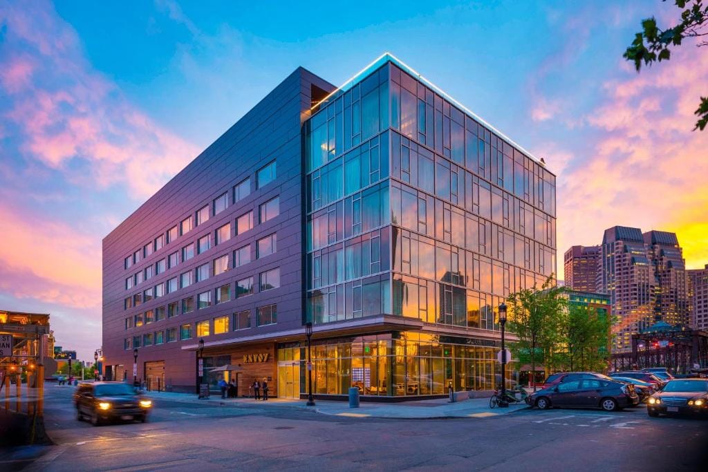 The Envoy Hotel, Autograph Collection — 1