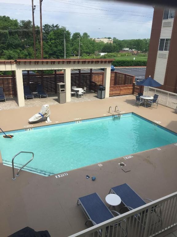 Candlewood Suites - Charlotte - Arrowood by IHG — 4