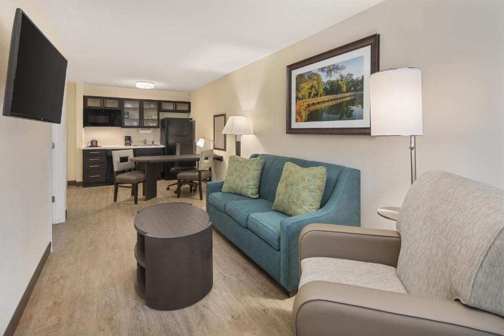 Candlewood Suites - Charlotte - Arrowood by IHG — 5