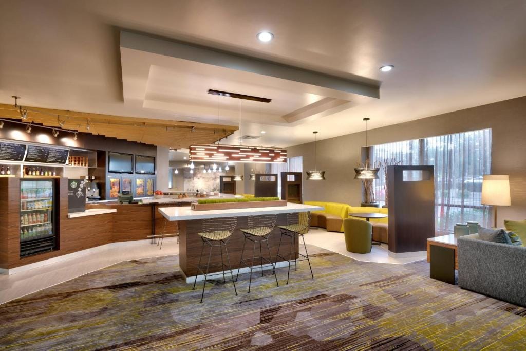 Courtyard by Marriott Charlotte Airport LoSo — 4