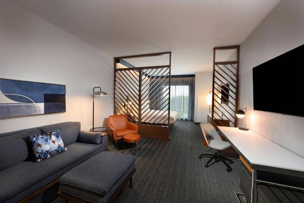 Courtyard by Marriott Charlotte Waverly — 5