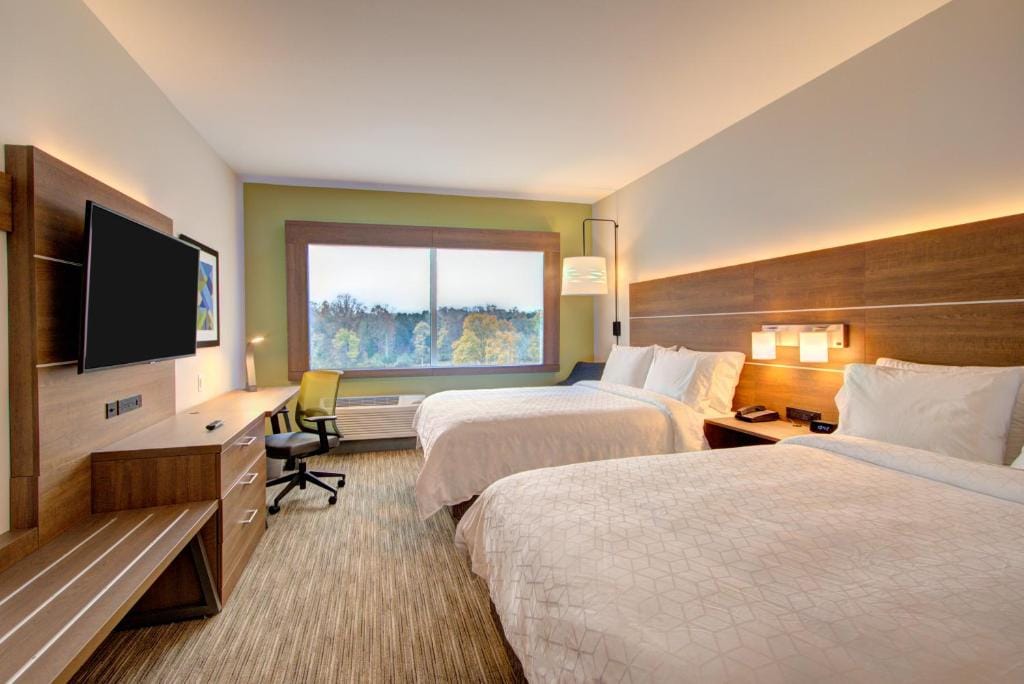 Holiday Inn Express & Suites Charlotte Southwest by IHG — 2