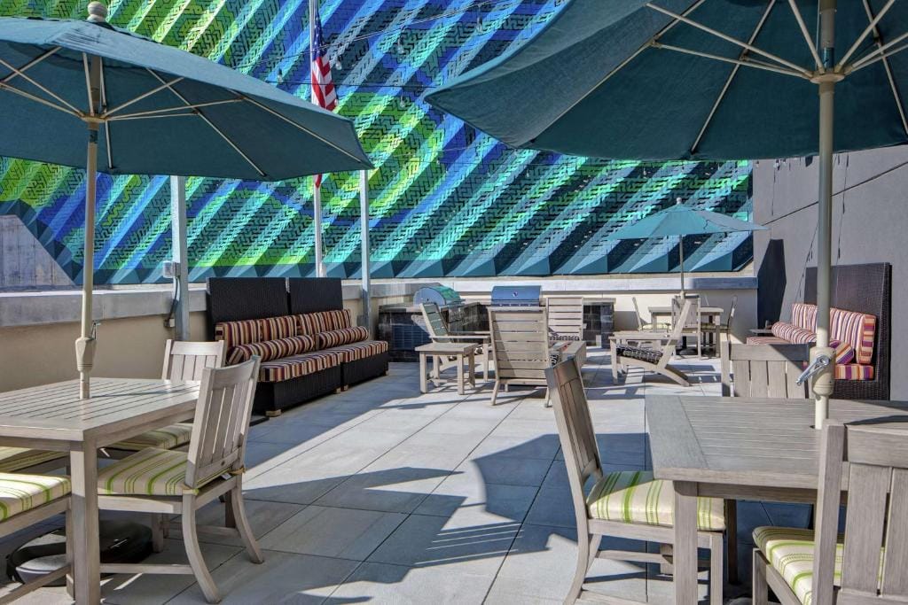 Home2 Suites By Hilton Charlotte Uptown — 4