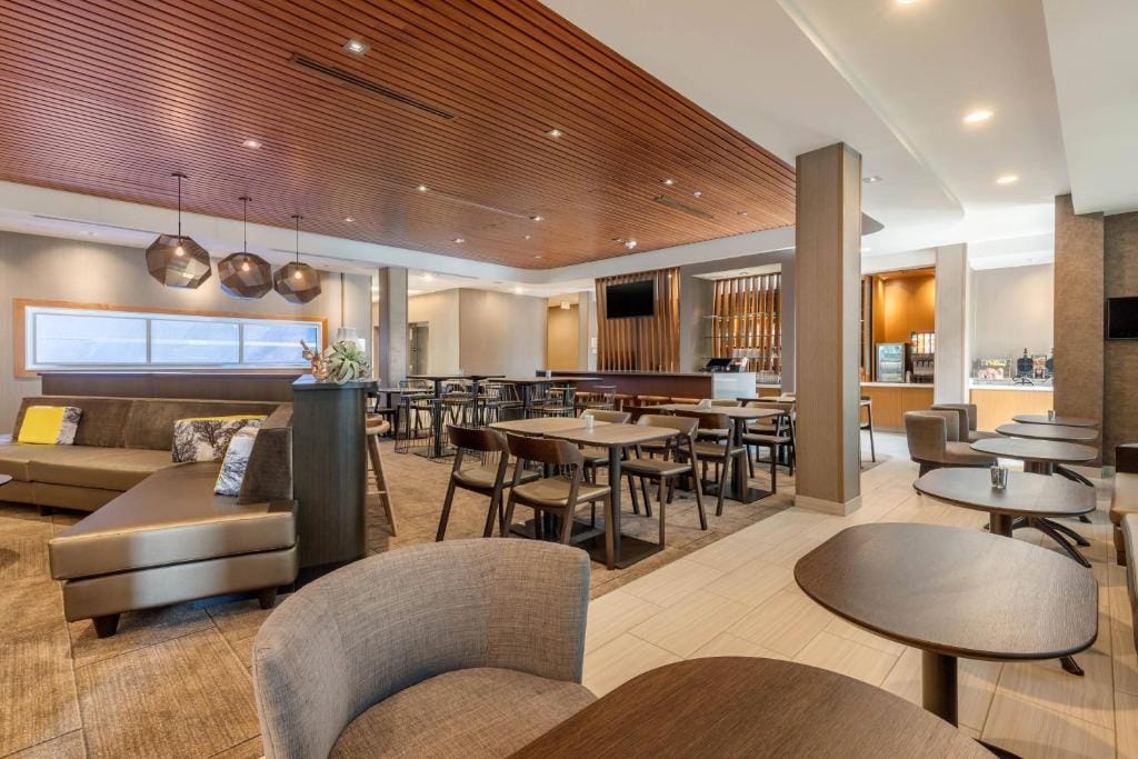 SpringHill Suites Charlotte Southwest — 5