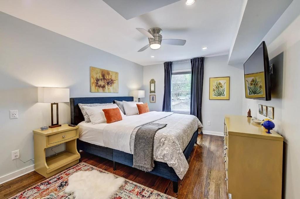 The Home Collection CLT: 510 Queens — 2