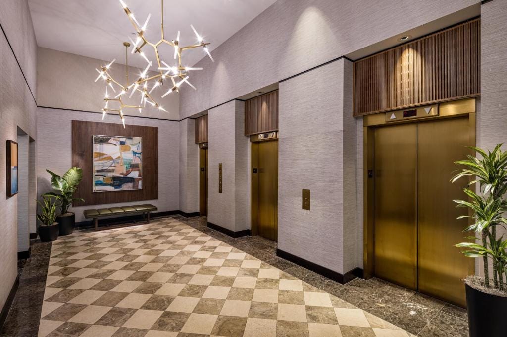 Crowne Plaza Cleveland at Playhouse Square by IHG — 4