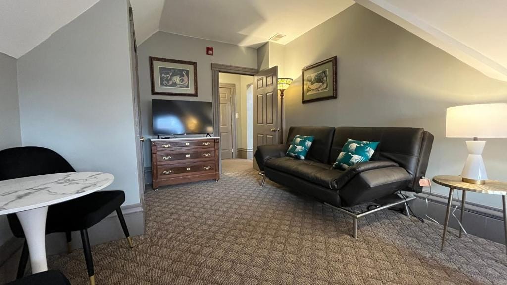 Stone Gables Inn — 5