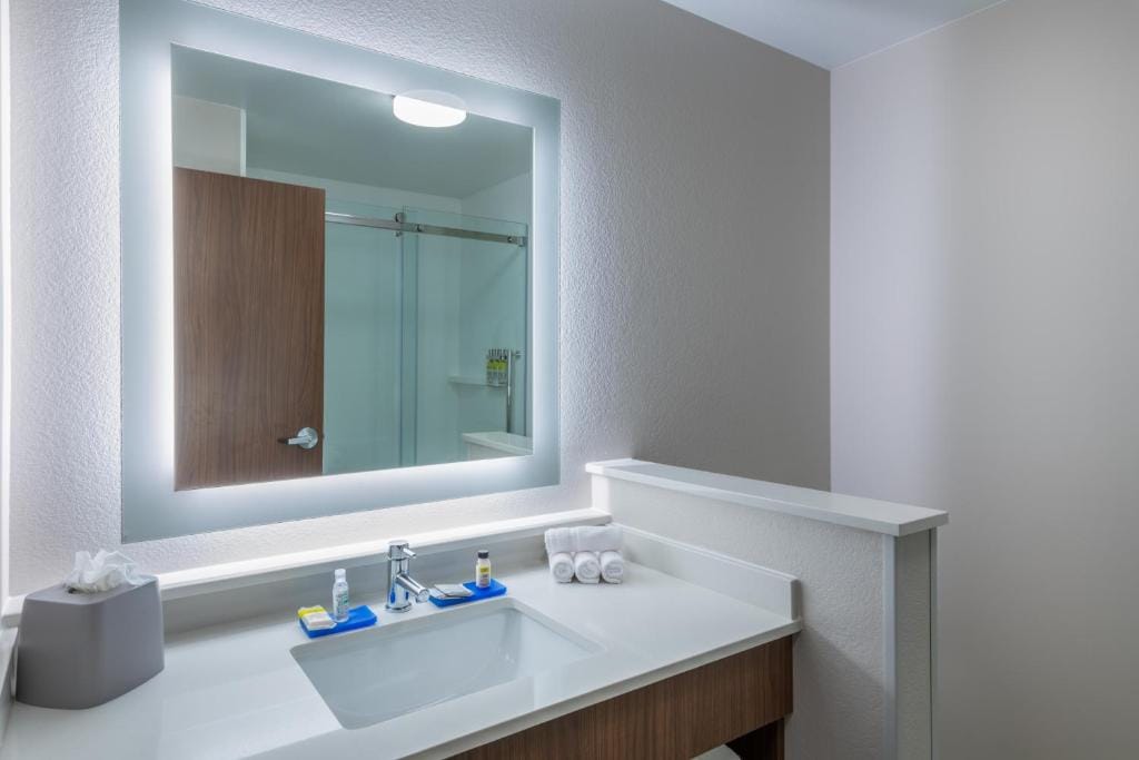Holiday Inn Express & Suites - Colorado Springs South I-25 by IHG — 2