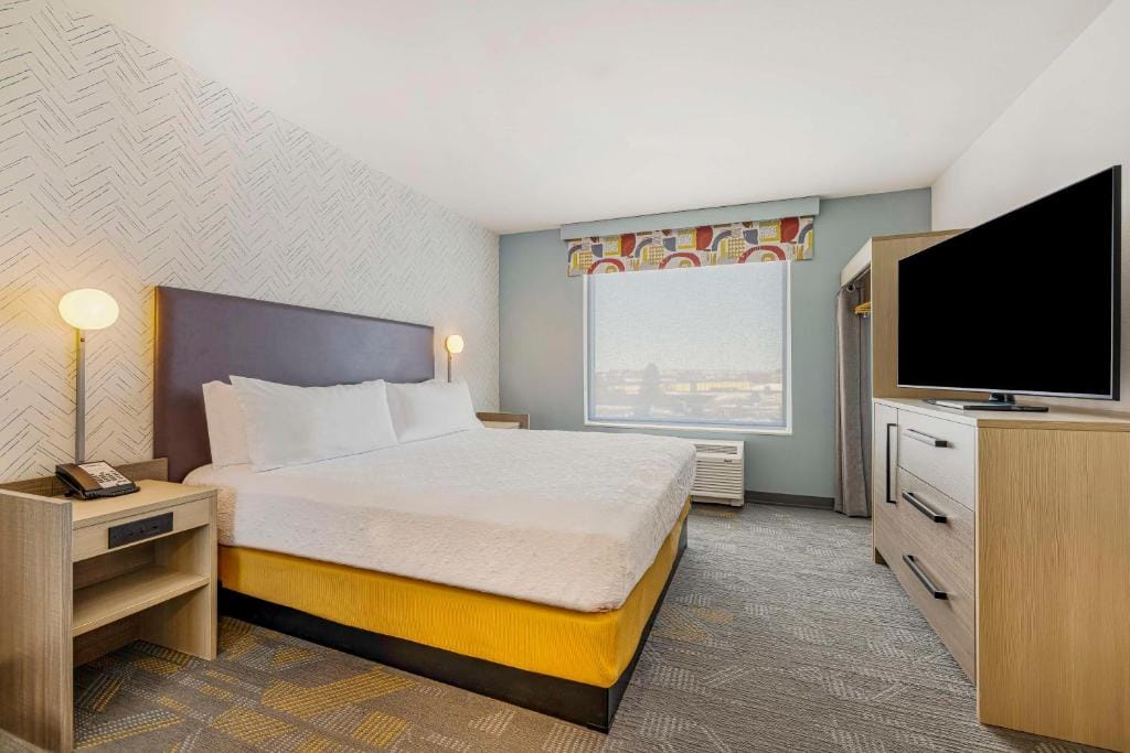 Home2 Suites By Hilton Colorado Springs Airport — 2