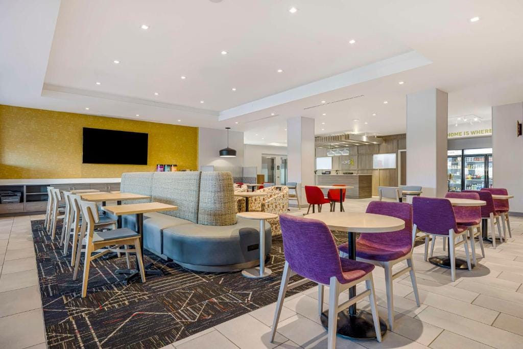Home2 Suites By Hilton Colorado Springs Airport — 5