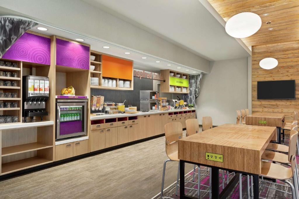 Home2 Suites By Hilton Colorado Springs South, Co — 4
