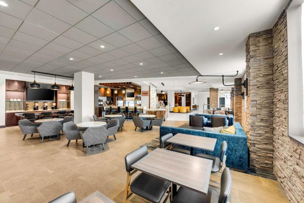 Hyatt Place Colorado Springs Downtown — 5