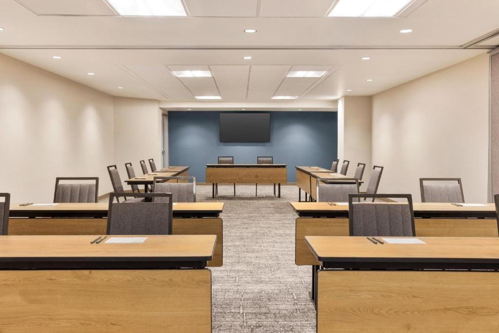Staybridge Suites - Colorado Springs NE Powers by IHG — 4