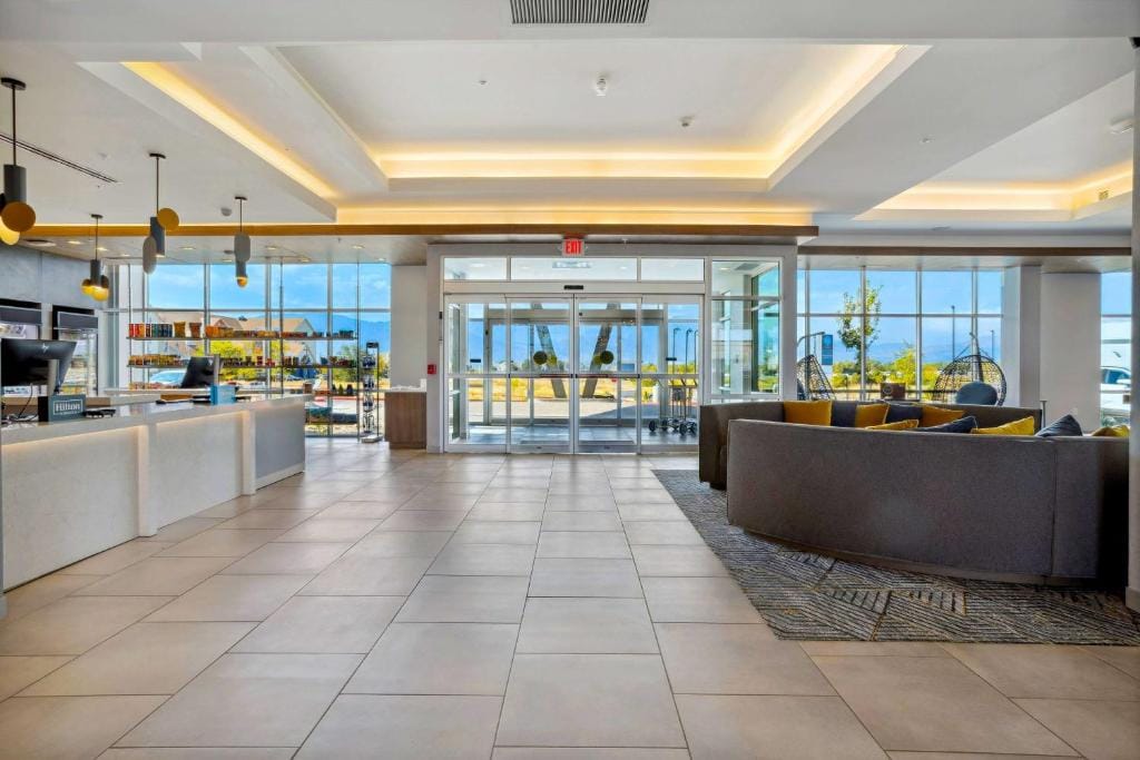 Tru By Hilton Colorado Springs Airport — 5