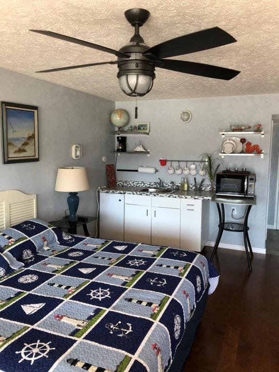 Capri Beach Hotel — 2
