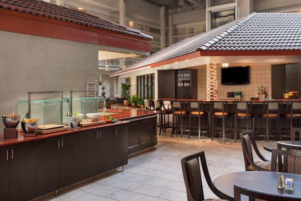 Embassy Suites Corpus Christi — 5