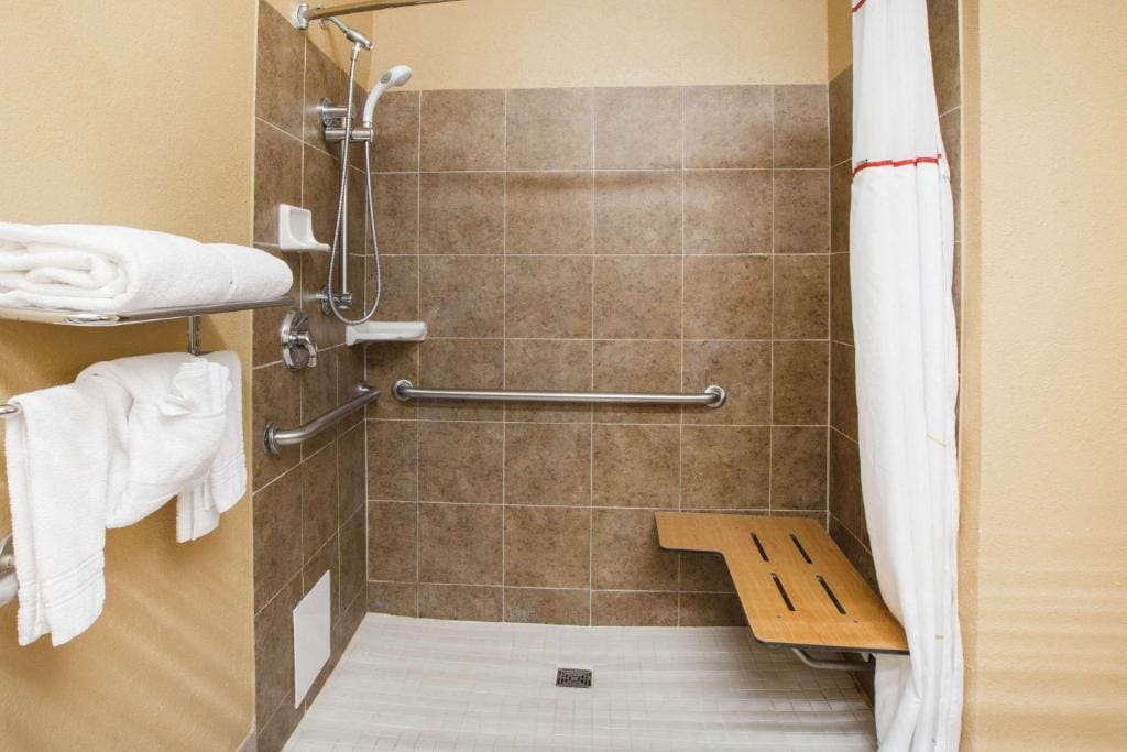 Hawthorn Extended Stay by Wyndham Corpus Christi — 3