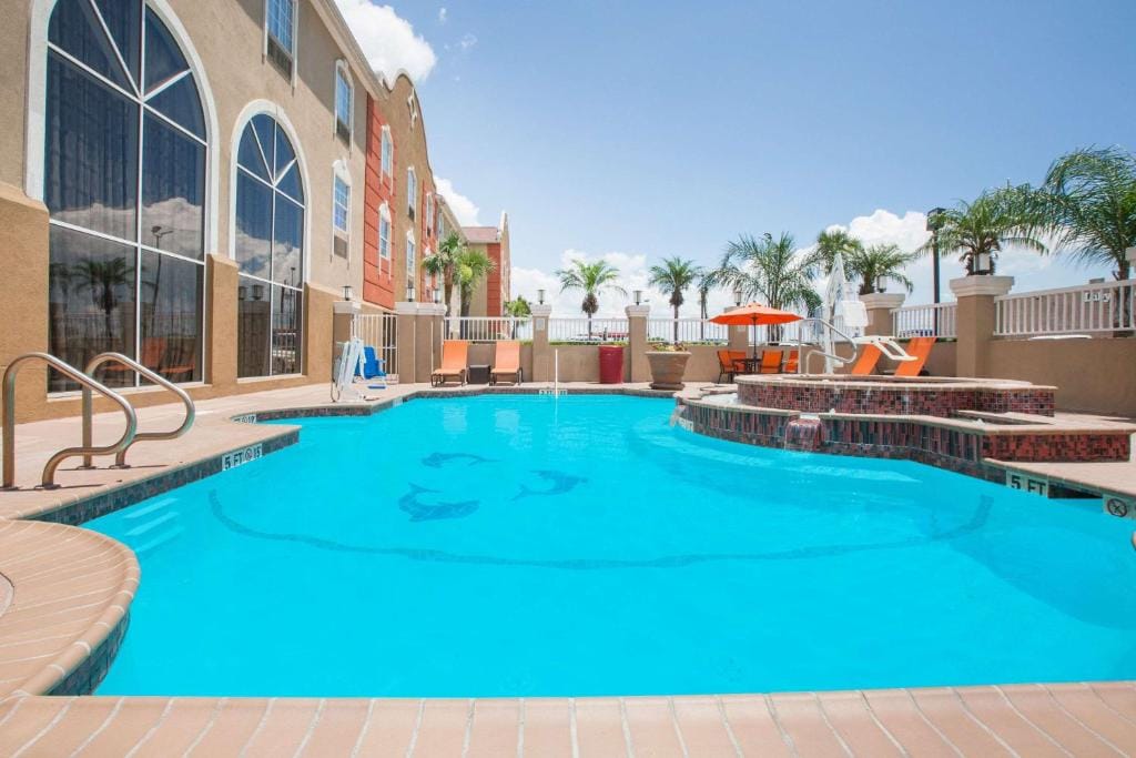 Hawthorn Extended Stay by Wyndham Corpus Christi — 4