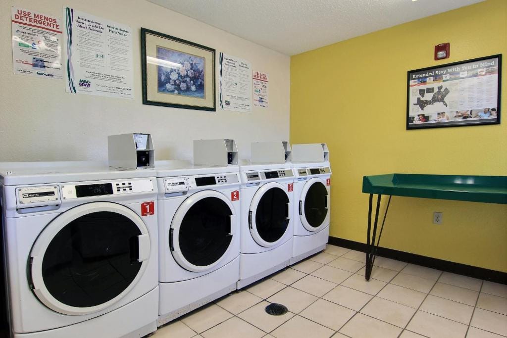 InTown Suites Extended Stay Select Corpus Christi TX — 5