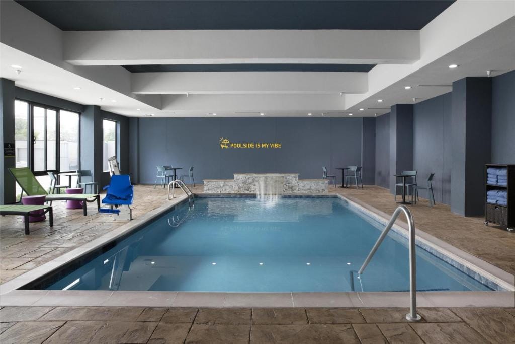Home2 Suites By Hilton Dallas East — 4