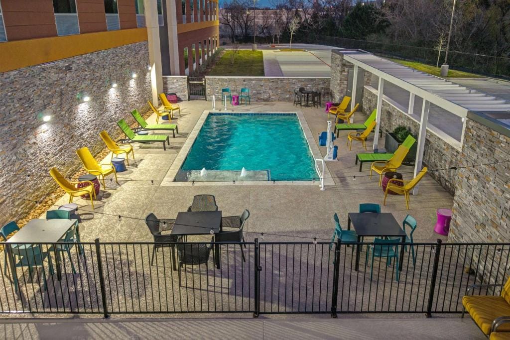 Home2 Suites By Hilton Dallas I-30 Cockrell Hill — 4