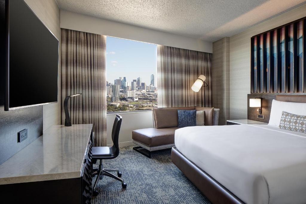 Renaissance Dallas Hotel — 2