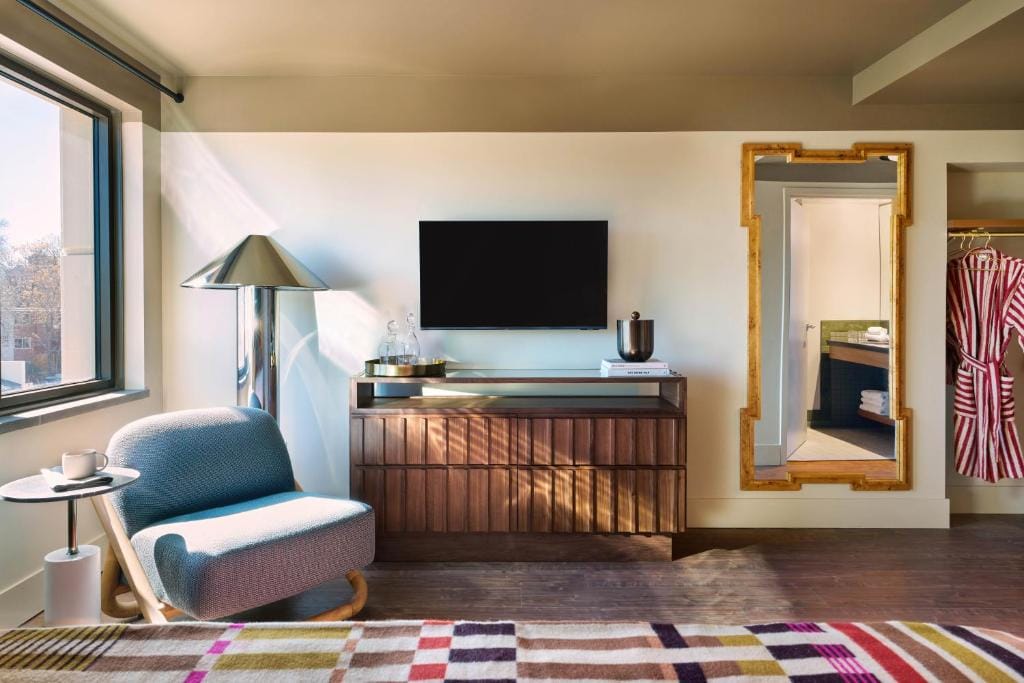 All Inn Hotel — 5