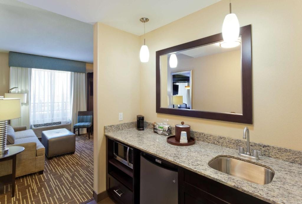 Hampton Inn & Suites Denver Airport / Gateway Park — 3