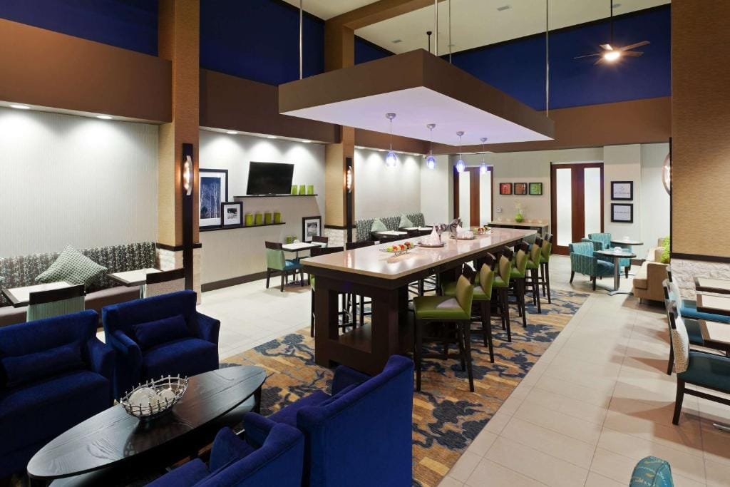 Hampton Inn & Suites Denver Airport / Gateway Park — 5