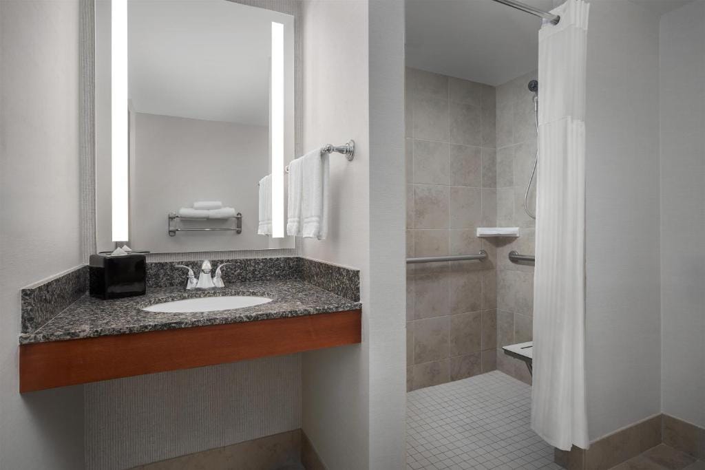 Hilton Garden Inn Denver Downtown — 3